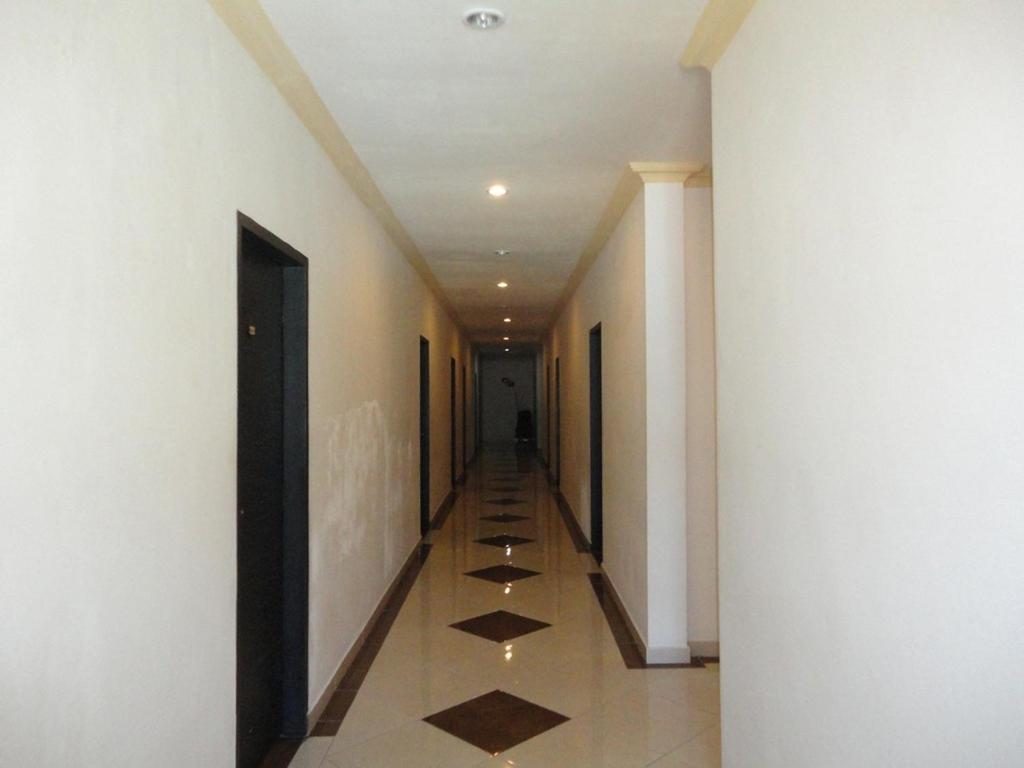 Grand Duta Hotel Palu Eksteriør bilde