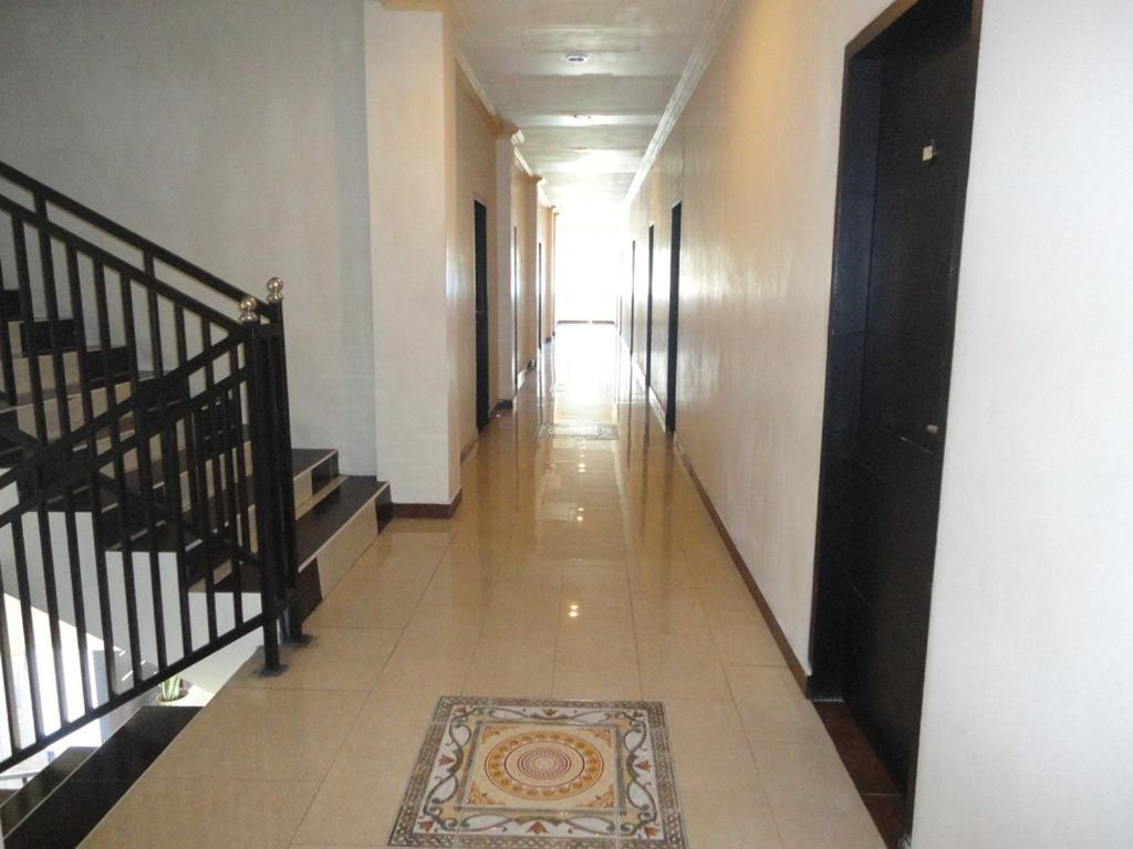 Grand Duta Hotel Palu Eksteriør bilde